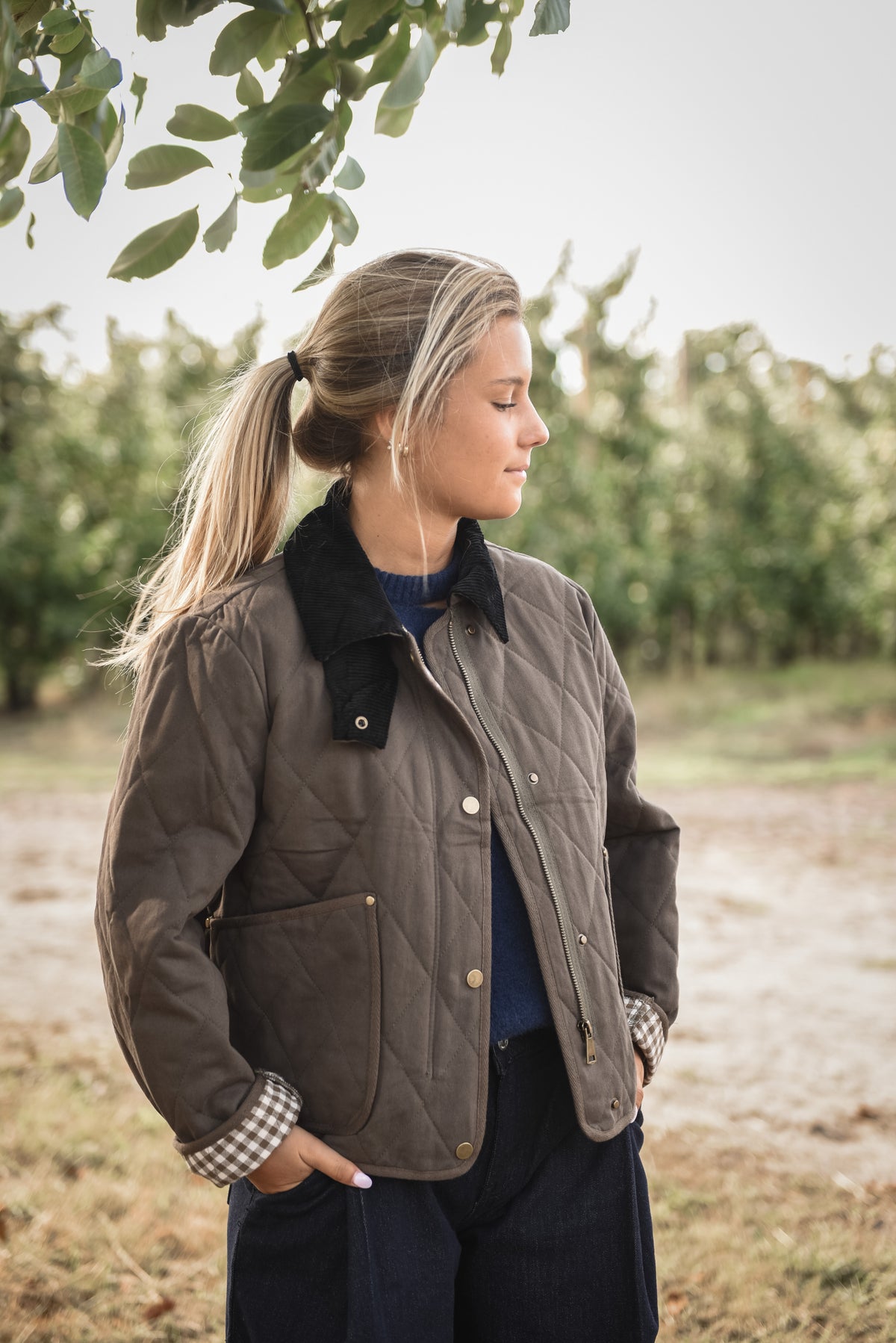 Khaki vest barbour