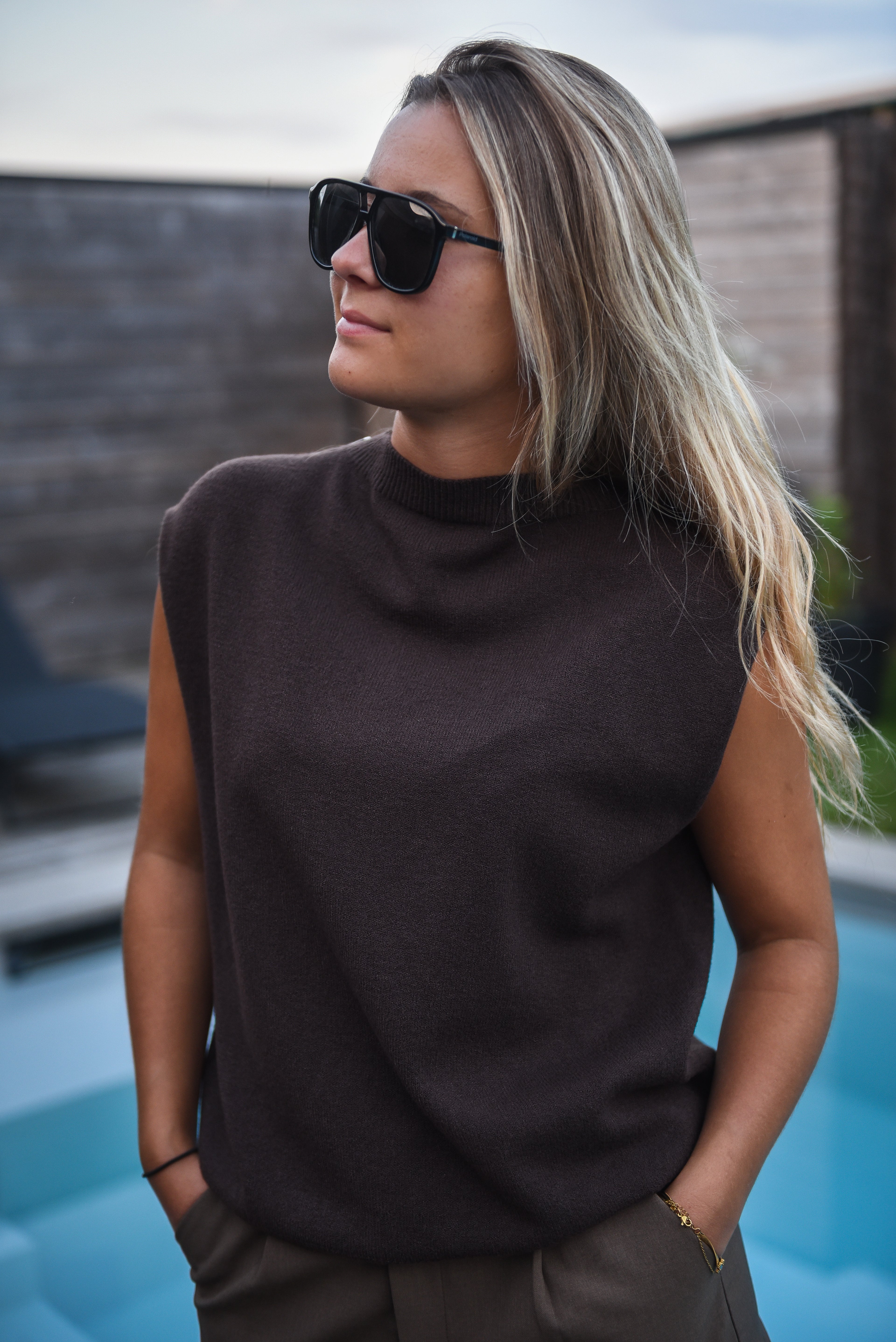 Zacht gebreid gilet met ronde hals