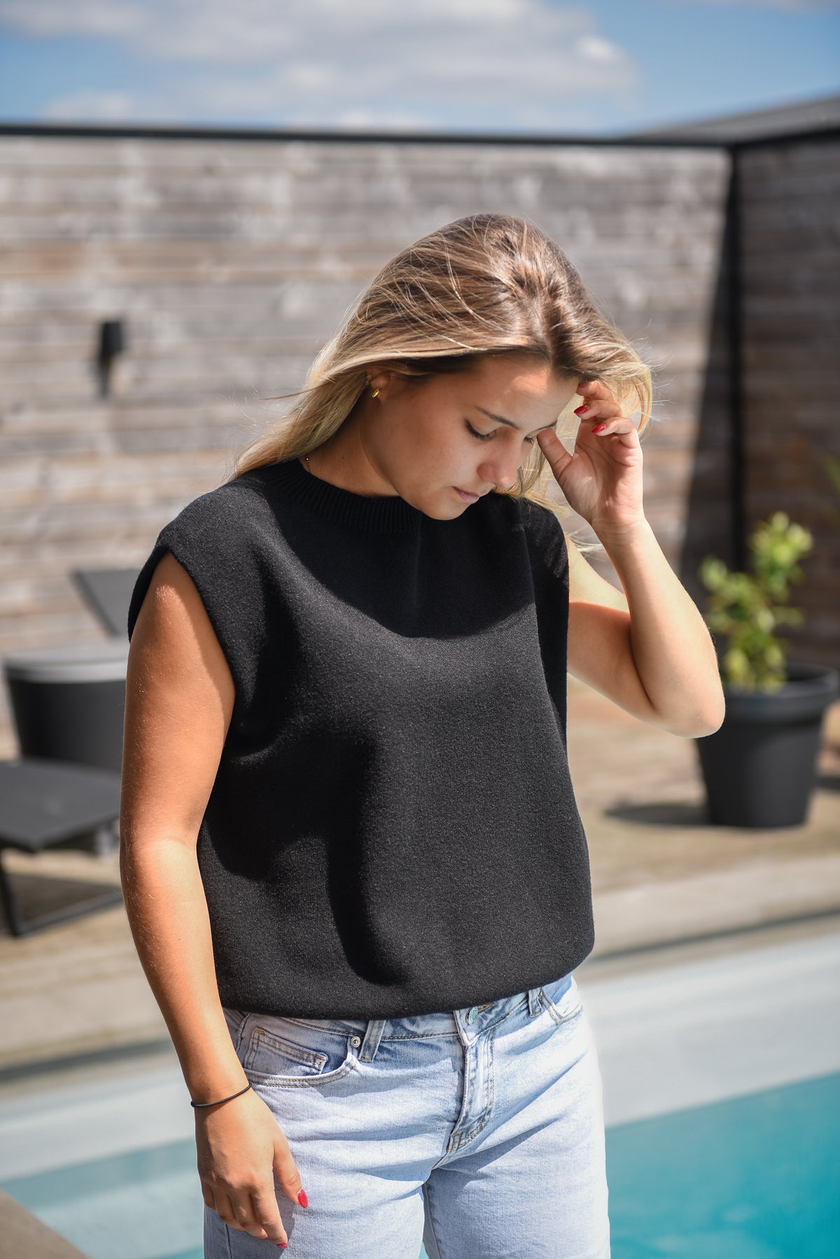 Zacht gebreid gilet met ronde hals