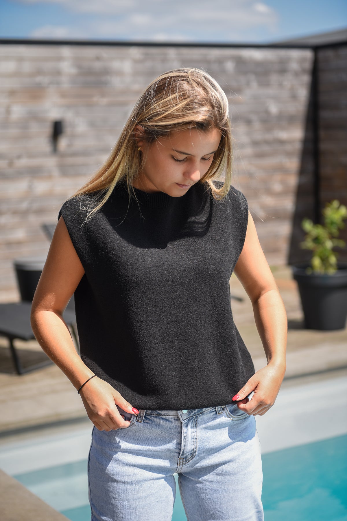 Zacht gebreid gilet met ronde hals